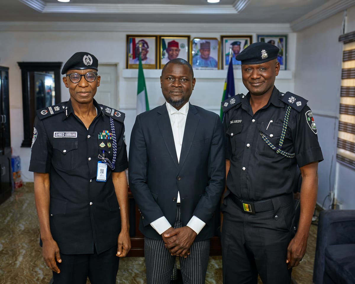Visit To Assistant Inspector General Of Police To Celebrate With A Member Of NBA Ungogo Branch For His Promotion In The Nigeria Police Service 008